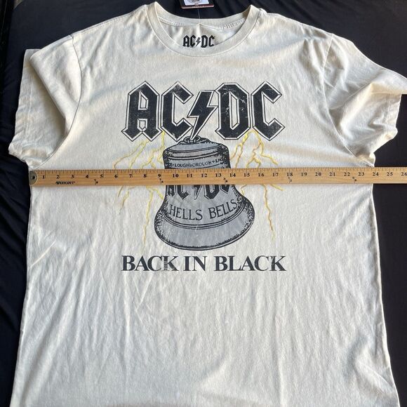 ACDC Shirt Men Extra Large XL Cream Band Tee Rock & Roll Angus Back in Black NEW - Picture 8 of 11
